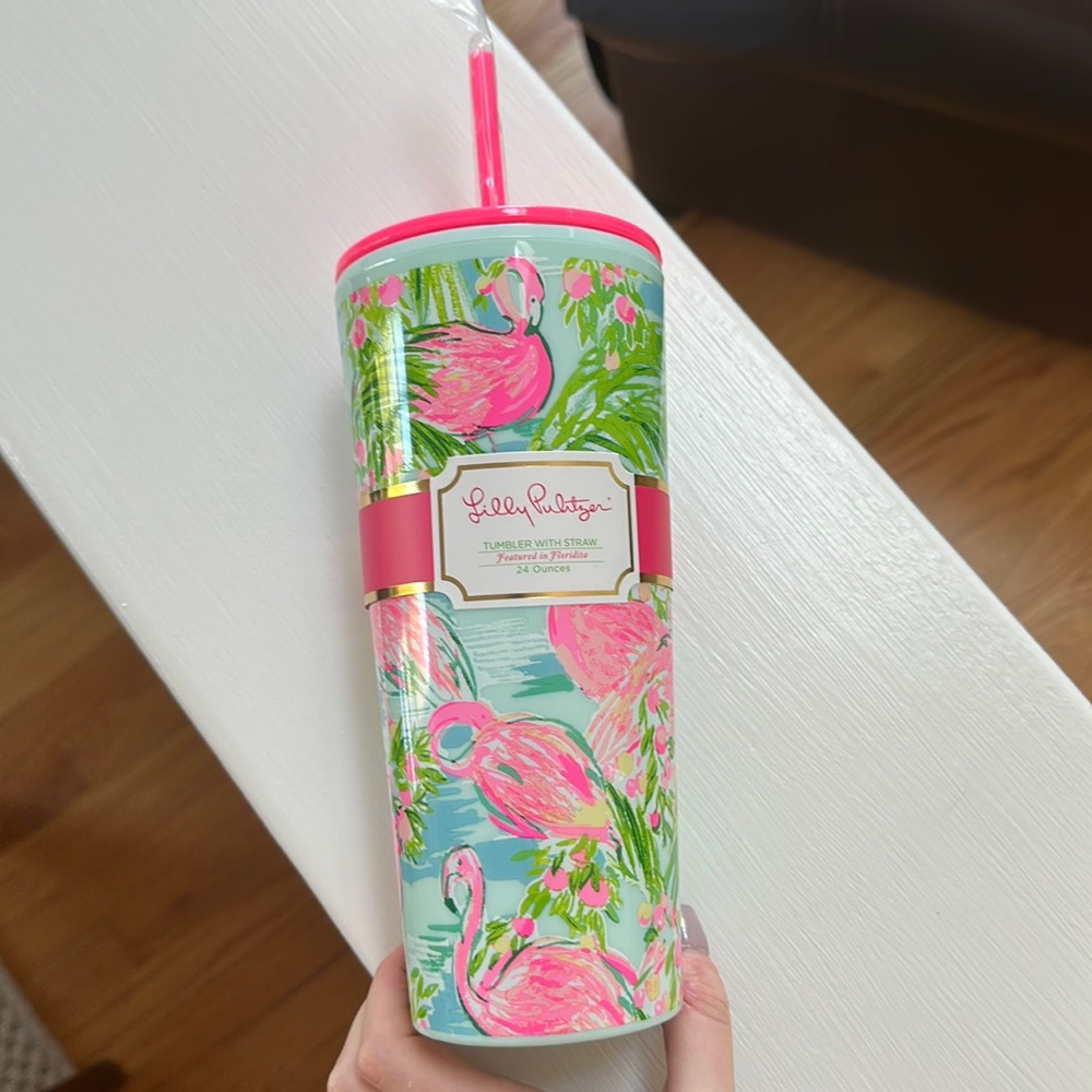 Lilly Pulitzer NWT Tumbler with Straw Featured in Floridita 24 ounces